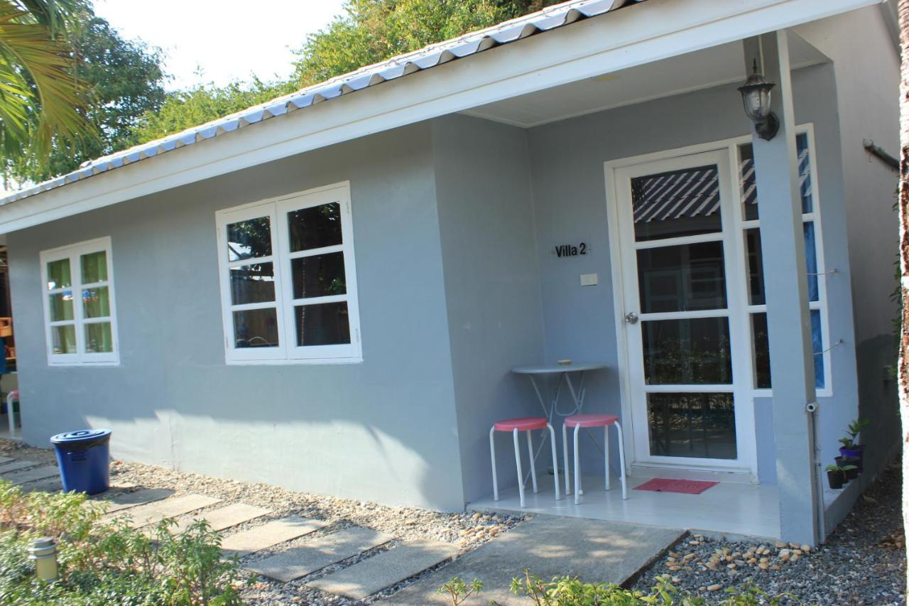 1715 House - White Rhino Hotell Rawai Exteriör bild